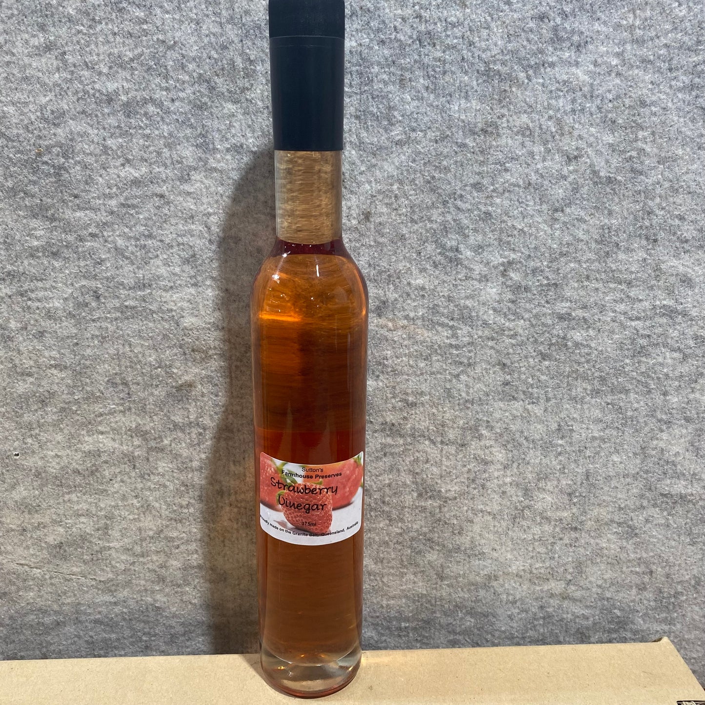 Strawberry Vinegar (375ml)